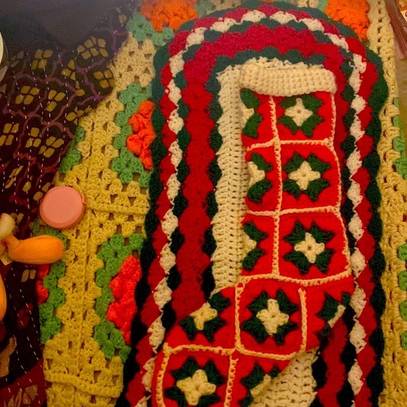 Two for one! Beautifully knit bundle! A lovely Christmas Stocking and a Runner! - Picture 9 of 9